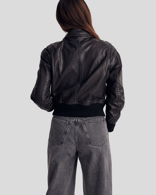 Sleek Cropped Black Leather Bomber Jacket 3