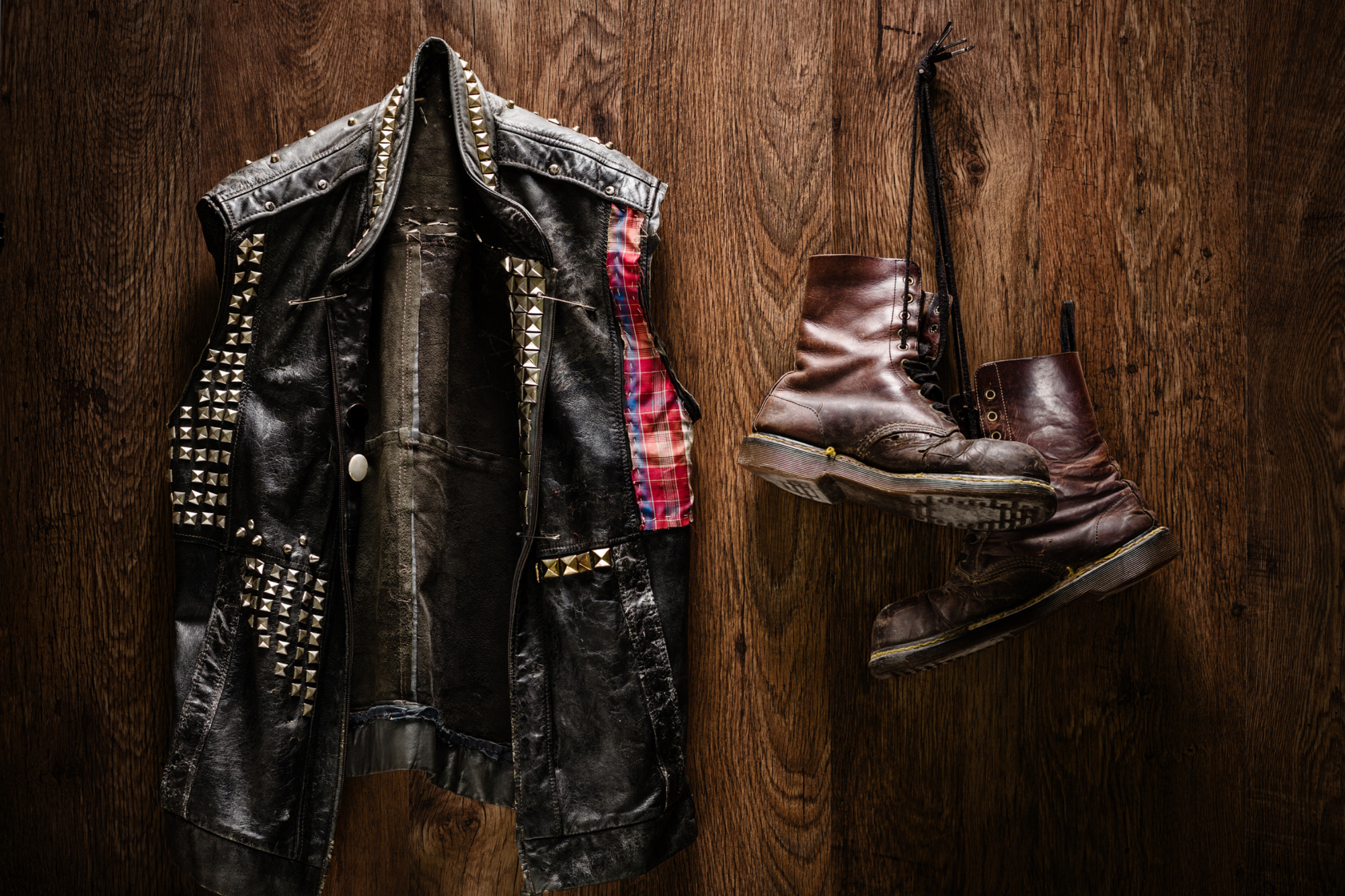 Leather Jacket Pairing: What to Wear with Your Jacket