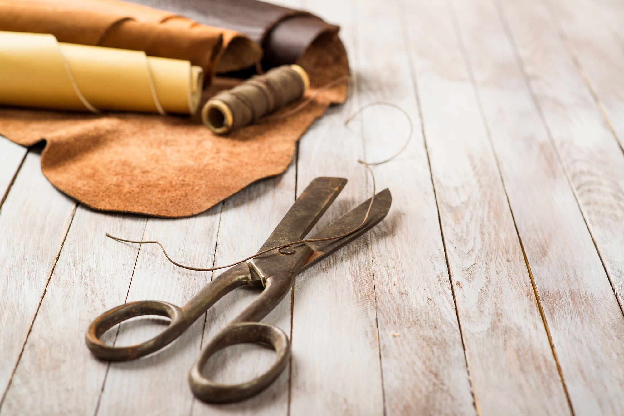 Leather Stitching Types: Quality, Uses, & Methods